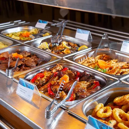 Ambasador فندق 4*