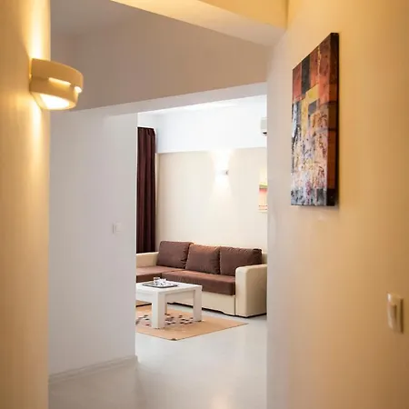 فندق Ambasador 4*