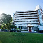 Ambasador Отель Мамая